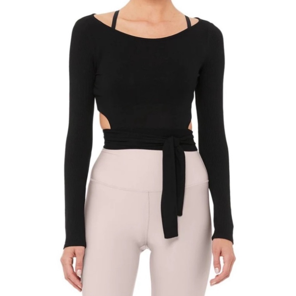 ALO Yoga barre long sleeve on point wrapped crop top Black L NWT